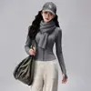 Set de Yoga de Alta Gama: Conjunto de Top de Manga Larga con Cremallera y Cuello Alto, Pantalones de Fitness de Tiro Alto Color Durazno para Glúteos, Ropa Exterior Adelgazante