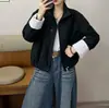 Gabardina corta para mujeres petite, chaqueta de moda con bloques de color, ropa de mujer, nuevo top casual holgado estilo europeo para primavera y otoño 2026