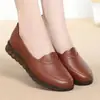 Otoño 2026 Zapatos Suaves de Suela para Madres de Mediana Edad y Mayores Antideslizantes Sin Cordones Cómodos Mocasines Suela Suave No Cansan los Pies Zapatos de Moda