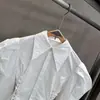 Nova Camisa Retrô Francesa Outono 2026 com Manga Bufante, Gola Reversível, Tiras Trançadas para Amarrar, Top Emagrecedor com Ajuste na Cintura
