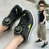 Zapatos para niños 2026 verano nuevos zapatos deportivos para niños mayores con hebilla giratoria, zapatos de malla para niñas para correr y entrenamiento