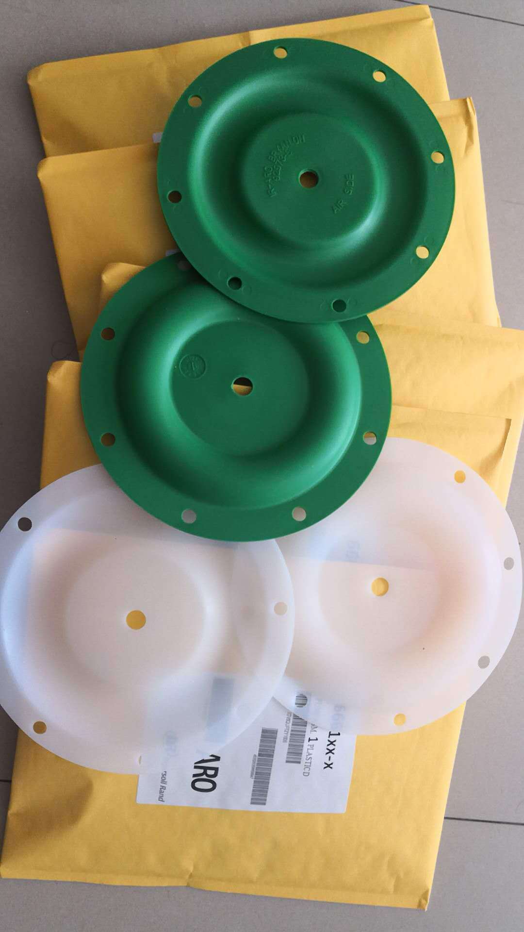 302108784063817414