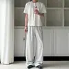 Design clássico xadrez, calça simples e de secagem rápida para homens, com corte relaxed e clean, estilo de perna reta e larga, e design casual versátil.
