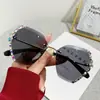 Gafas de Sol Estilo Nuevo 2026 para Mujer, Anti-UV, Protección Solar, Adelgazantes para Rostro Redondo, Populares Gafas de Sol con Pedrería para Mujer, Tendencia Estilo Coreano Ins