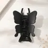 Novo prendedor de cabelo tipo garra de borboleta estilo coreano com padrão de ondulação d'água, garra de cabelo de alta qualidade para a parte de trás da cabeça, prendedor de tubarão com design exclusivo
