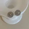 Brincos de Tarraxa Redondos com Zircônia em Forma de Estrela de Oito Pontas Inspirados em Design para Mulheres, Brincos Versáteis de Moda Tendência de Temperamento de Luxo Leve de Nicho