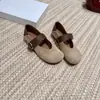 Zapatos Mary Jane franceses súper suaves para mujer, nueva colección otoño 2025, zapatos planos retro con diseño de una sola tira y apertura delantera poco profunda