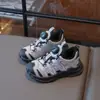 Moda Infantil Ligeras Zapatos de Papá Modernos para Niñas Estilo Otoño 2025 Zapatos Deportivos para Niños Grandes Zapatillas de Correr para Niños