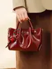 Bolso de Mano de Cuero con Cera de Aceite Color Borgoña, Pequeña Decoración de Bola Dorada, Bolso de Mano con Hebilla de Anillo de Lujo Accesible, Bolso para Ropa de Trabajo de Mujer, Bolso de Banquete, Bolso de Boda
