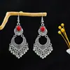 Brincos Étnicos Retrô Transfronteiriços Brincos Longos com Franjas Vermelhas Estilo Boêmio Brincos de Férias em Yunnan Estilo Exótico