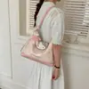 Bolso bandolera versátil estilo Ins para mujer, nuevo y moderno bolso cuadrado pequeño estilo coreano de chica dulce para la primavera de 2026 con un toque de alta gama, bolso de axila