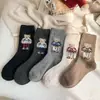 Calcetines retro estilo japonés de oso hasta la pantorrilla para mujer, calcetines de dibujos animados Meilade para otoño e invierno, calcetines versátiles de estudiante ins de moda
