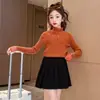 Ropa de Otoño 2025 Suéteres de Punto para Niñas Ropa de Otoño e Invierno para Estudiantes de Primaria Ropa de Punto para Niñas Camisas Base de Cuello Semi Alto Estilo Nuevo