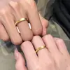 Loja de Ouro Mesmo Estilo Areia Dourada Anel Olho de Gato Cintilante Anel Liso Anel para Homens e Mulheres Anel de Casal Design de Nicho Acessórios Simples