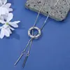 Corrente Longa de Suéter Estilo Japonês e Coreano para Mulheres, Corrente de Osso de Cobra Cravejada com Diamantes em Liga, Toque de Luxo Leve e de Alta Qualidade, Acessórios de Vestuário Outono e Inverno