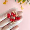 Pingente fofo de cereja tridimensional, berloque de fruta com gota de óleo, acessório para brinco e pulseira DIY feito à mão, atacado do fabricante