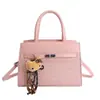 Bolsa quadrada pequena de comércio exterior para mulheres, estilo europeu e americano, para o dia a dia, nova moda 2026, chique, simples, de mão, elegante, de ombro e transversal