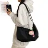 Bolso de Hombro Japonés de Alto Valor Estético, Gran Capacidad, para Mujer, Bolso Casual Tipo Dumpling para Estudiantes Universitarios, Adecuado para Clase y Viajes, Bolso Cruzado