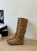 Botas Longas Merlot Outono 2026 Moda Feminina Novo Estilo Fivela Aumento da Altura Interna Botas Femininas Estilo Western