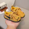 Zapatos Deportivos Infantiles 2026 Primavera Nuevo Modelo Zapatos de Entrenamiento para Niños Suela Suave Antideslizantes Versátiles Casuales Zapatos para Bebés Pequeños