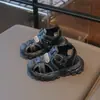 Sandálias protetoras para dedos e pés de bebê e criança pequena para meninos e meninas, respiráveis, antiderrapantes, sapatos esportivos de praia, sapatos casuais de verão para 1-3 anos