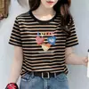 Camiseta Listrada de Manga Curta da Mamãe Moda Feminina 2026 Verão Nova Solta Tamanho Grande Emagrecedor Versátil Gola Redonda Top Tendência