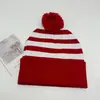 Gorro de Tricô Vermelho Festivo Lã Acrílica Chapéu de Outono e Inverno à Prova de Vento e Quente Chapéu Jacquard para Homens e Mulheres Personalizado Atacado