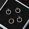Brincos Redondos Banhados a Prata de Chegada Nova Japoneses e Coreanos Anel Pequeno Círculo Feminino Brincos de Diamante Joia de Orelha Distintiva Simples Elegante Celebridade da Internet