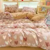 Juego de ropa de cama de cuatro piezas de terciopelo de leche, cálido para invierno, de alto gramaje, adecuado para dormitorios universitarios y habitaciones, con diseño Fair Isle, incluye sábana bajera y funda de edredón.
