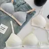 Nueva versión fina para niñas, directo del fabricante, ropa interior sin costuras push-up para busto pequeño anti-caída para mujeres, sujetador sin varillas