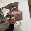 Bolso pequeño plateado a juego para mujer, nuevo bolso de mensajero de moda 2024, bolso de mano popular de verano, bolso cuadrado pequeño