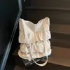 Bolsa tote plissada nova de grande capacidade, simples e estilosa para mulheres, versão coreana, moderna e versátil, adequada para o trabalho, bolsa de ombro