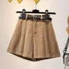 Shorts casuales de pana para mujer, nuevo estilo otoño/invierno 2025, caqui, de cintura alta, pantalón falda de línea A adelgazante, pantalones de pierna ancha bootcut