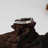 Anillo de Plata de Ley 999 Efecto Tindal para Pareja Anillo para Hombres y Mujeres Diseño de Nicho Anillo Dividido de Color Rayo de Luz
