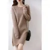 Nuevo Vestido de Punto para Otoño/Invierno 2026 con Cuello Redondo, de Longitud Media, Holgado y Elegante Vestido Suéter, Vestido Base de Moda
