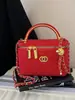 Bolsa Pequena de Corrente para Mulheres 2025 Inverno Nova Moda Simples e Elegante Bolsa Transversal Matelassê Texturizada Bolsa de Ombro Bolsa Quadrada Pequena