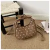 Bolso Pequeño de Mano con Puntos Simples para Mujer 2026 Otoño Nuevo Estilo Moda Bolso Nube Fruncido Popular Personalidad Bolso Cruzado