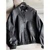 2026 nueva chaqueta corta de cuero ajustada estilo chaqueta con cuello alto de piel de oveja y cuello redondo al por mayor B5APY28079