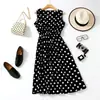 Comércio Exterior Roupas para Mulheres de Meia-Idade e Idosas, Roupas para Mães, Vestido de Comprimento Médio, Novo Estilo Solto de Verão, Afinando e Rejuvenescedor