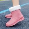 Sapatos de chuva super macios femininos impermeáveis cano curto botas de chuva moda roupa exterior cano médio sapatos de água resistentes ao desgaste cozinha sapatos de borracha botas de água atacado