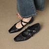Zapatos Mary Jane de piel de oveja cómodos con altura interior y tira cruzada 2025 Otoño Punta cuadrada pequeña Tacón medio Zapatos de cuero plisado para mujer
