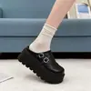 Nova Moda Primavera Elegante Sapato de Couro Jk Slip-On Sem Costas com Sola Plataforma e Mules Fechados para Mulheres 2026