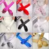 Guantes de ropa al por mayor con dedo satén brillante vestido de noche sexy banquete con S38 guantes multicolor precio de fábrica