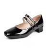 Sapatos Mary Jane femininos, coleção primavera 2026, scarpins versáteis e elegantes de bico fino, sapatilhas femininas de bico quadrado com salto baixo e salto bloco