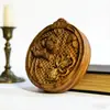 Pingente de Bodhisattva Kinnamoroll de Madeira de Agarwood Artesanato Escultura Fina Ornamento Corrente para Suéter Atacado do Fabricante