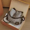 Bolso para Mujer 2026 Nuevo Estilo Moda Versátil Bolso Cubo Cruzado para Mujer Sensación de Alta Gama Gran Capacidad para Viajes Diarios Bolso de Hombro Único Cruzado