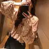 Camisa de Chifón Estampada con Cuello en V para Mujer, al por Mayor del Fabricante, Estilo Ligero y Transpirable, Holgada y Transpirable, Camisa Amarillo Dorado para Mujer