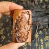 Venta Directa Montaña Longhu Madera de Azufaifo Golpeada por el Rayo Pie de Mano Zhao Gongming, el Dios de la Riqueza, Cultura Taoísta Juguete Portátil