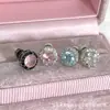 Aretes de Hueso de Oreja de Gama Alta con Diseño de Bombilla Pequeña, Circonia Microincrustada, Diseño Plano en la Parte Inferior con Cierre de Rosca, Pendientes de Lujo Ligero