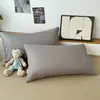 Fronha de algodão puro hipoalergênica Classe A para dormir sem roupa, alta contagem de fios 13372, estilo envelope simples, cor sólida, fronha de algodão puro bicolor